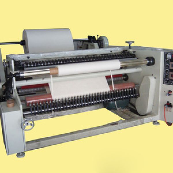 1300型嵌縫紙帶針孔分切機